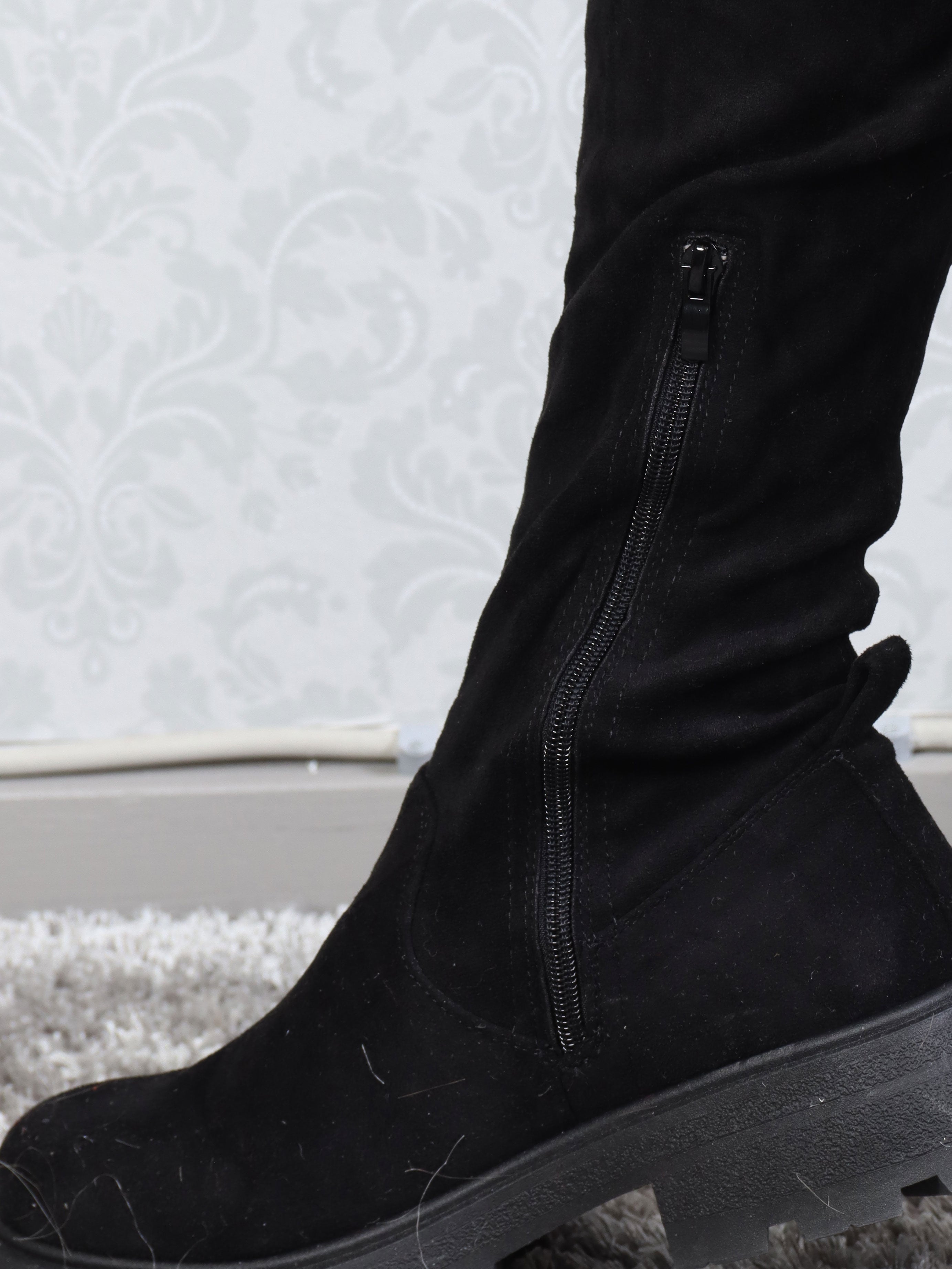 Nicka - Overknee stövlar i mockalook